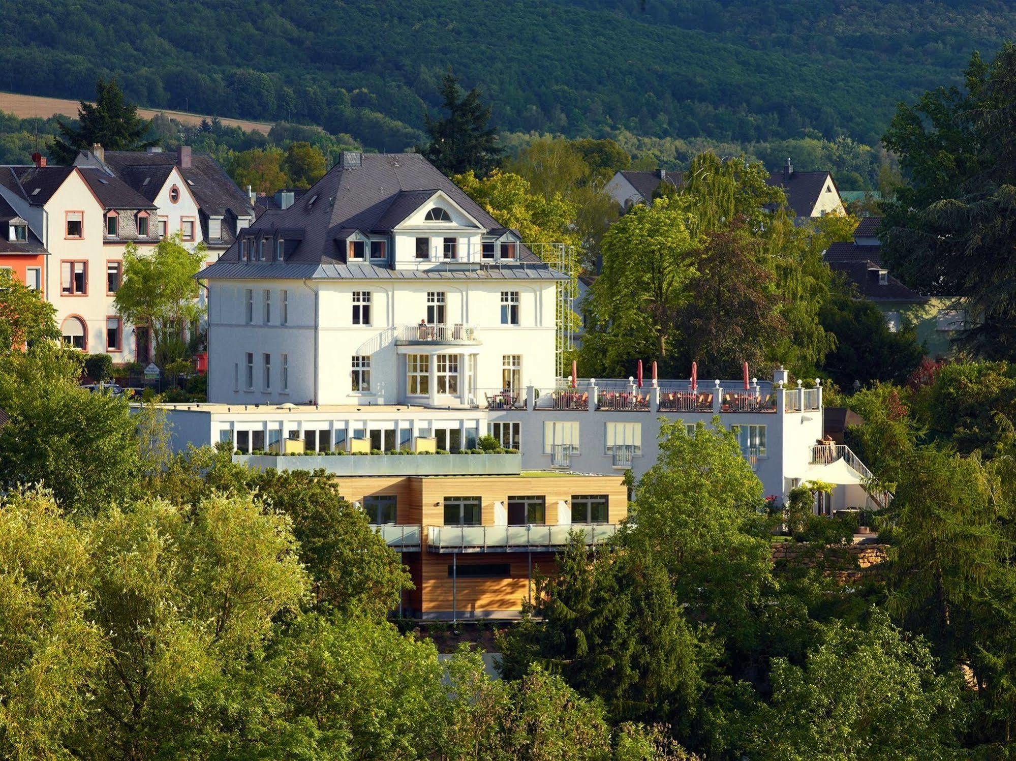 Hügel Hotel